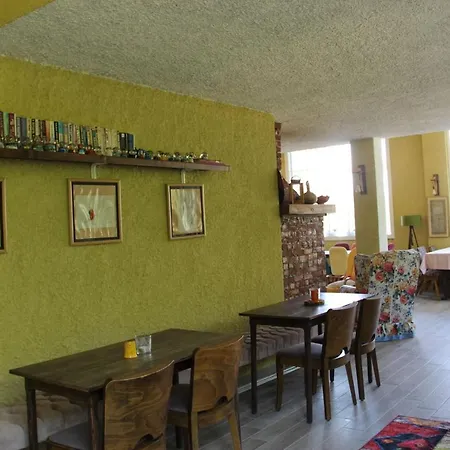 Serene Apart Surrounded By Nature In Kusadasi Bed & Breakfast *